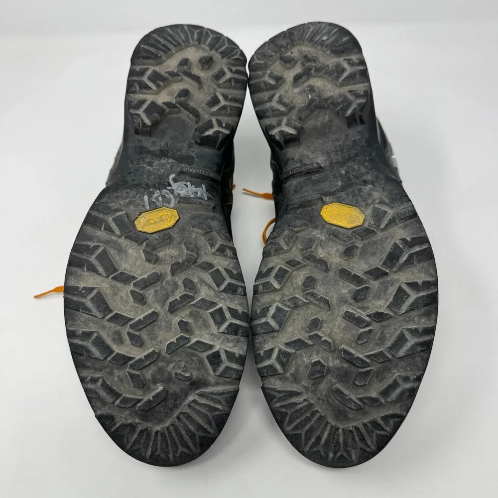 Salewa Mountain Trainer 2 GTX Hiking Shoe Black Orange Gore-tex Vibram Men's 8.5